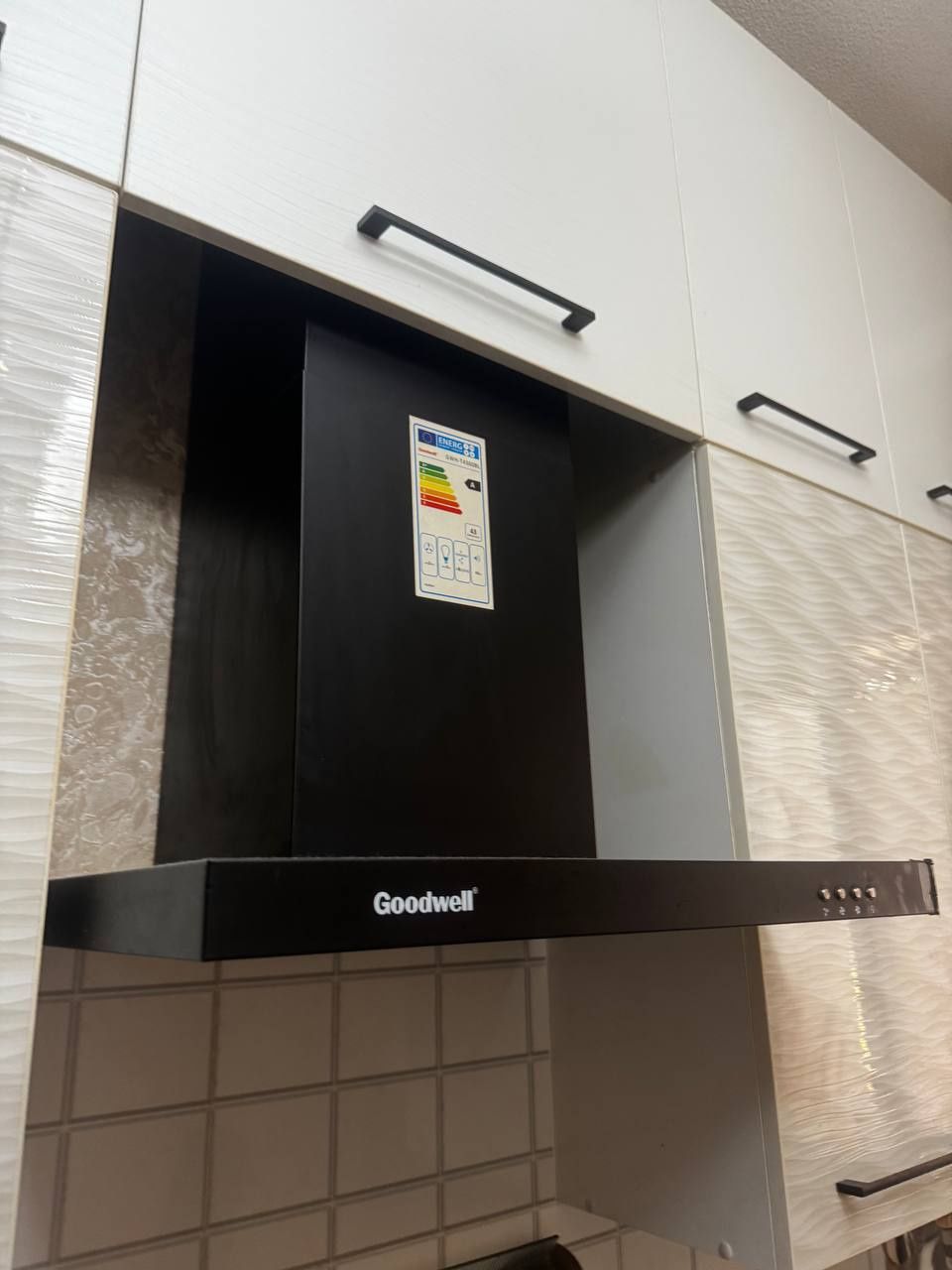 Продаётся вытяжка для кухни фирма Goodwell