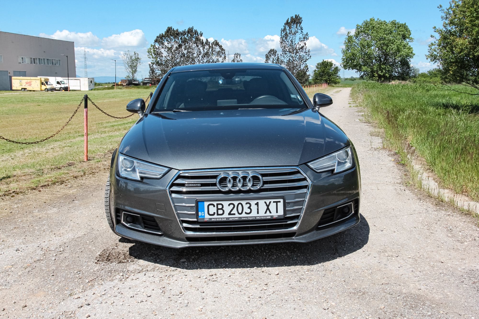 Audi A4 B9 2.0 TDI S Line Quattro Напълно Обслужена Втори Чифт Джанти