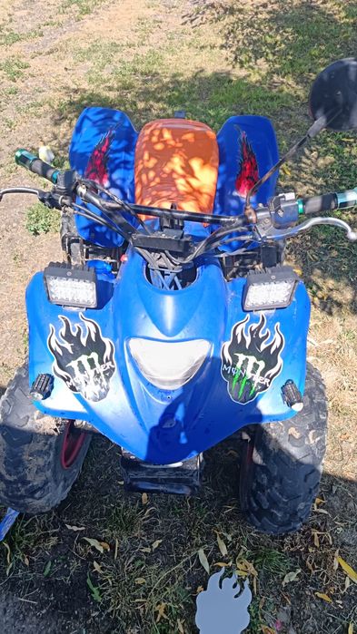 Vând ATV 3000 RON