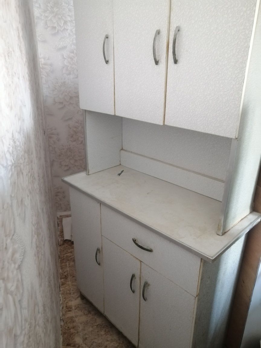Kuxniy  mebil srochniy