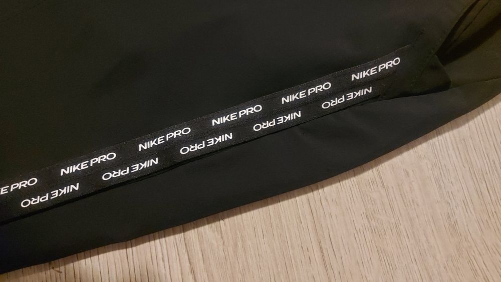 Nike pro анцуг/панталон XS дамски
