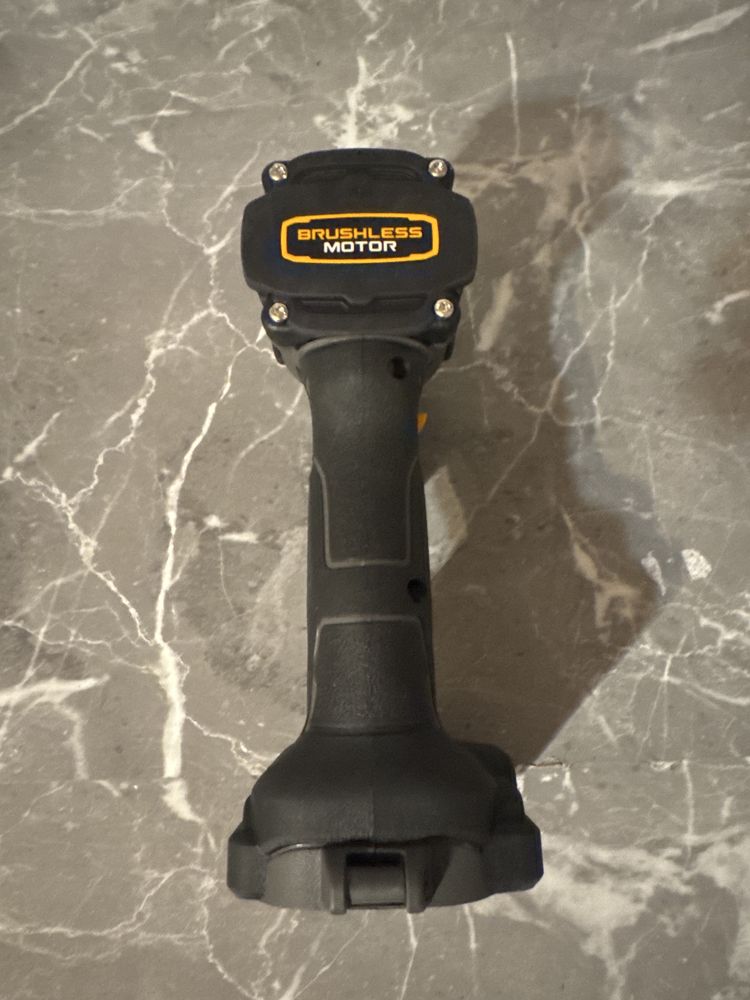 Dewalt Mclaren Dcf85M