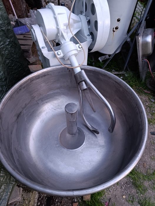 Mand malaxor aluat profesional 20/100 kg faina stare foarte buna