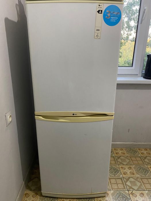 Холодильник в рабочем состояний