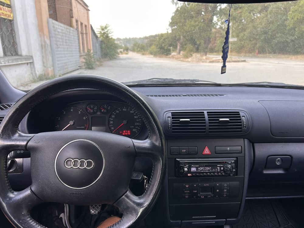 Audi A3 1.6 бензин