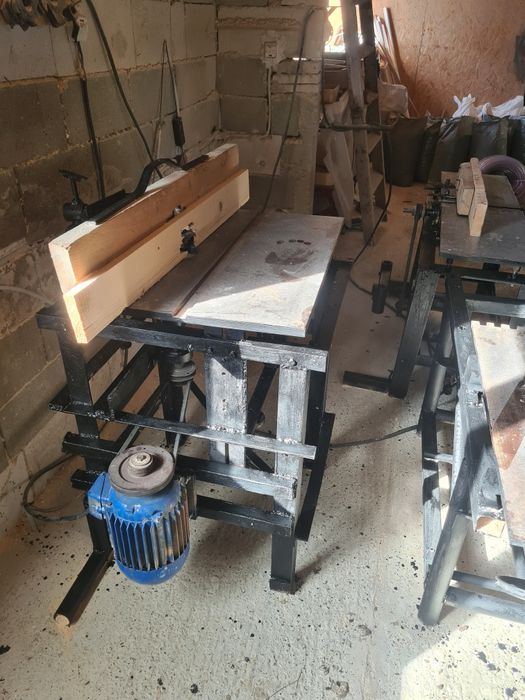 Scule electrice atelier tamplarie