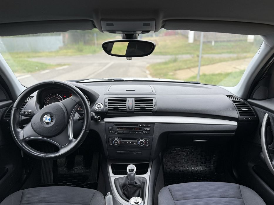 BMW Seria 1 2011 2.0 diesel