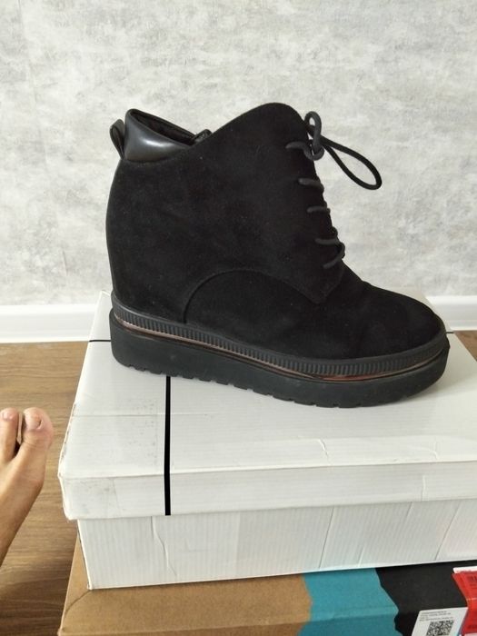 Сапоги зимние женские.