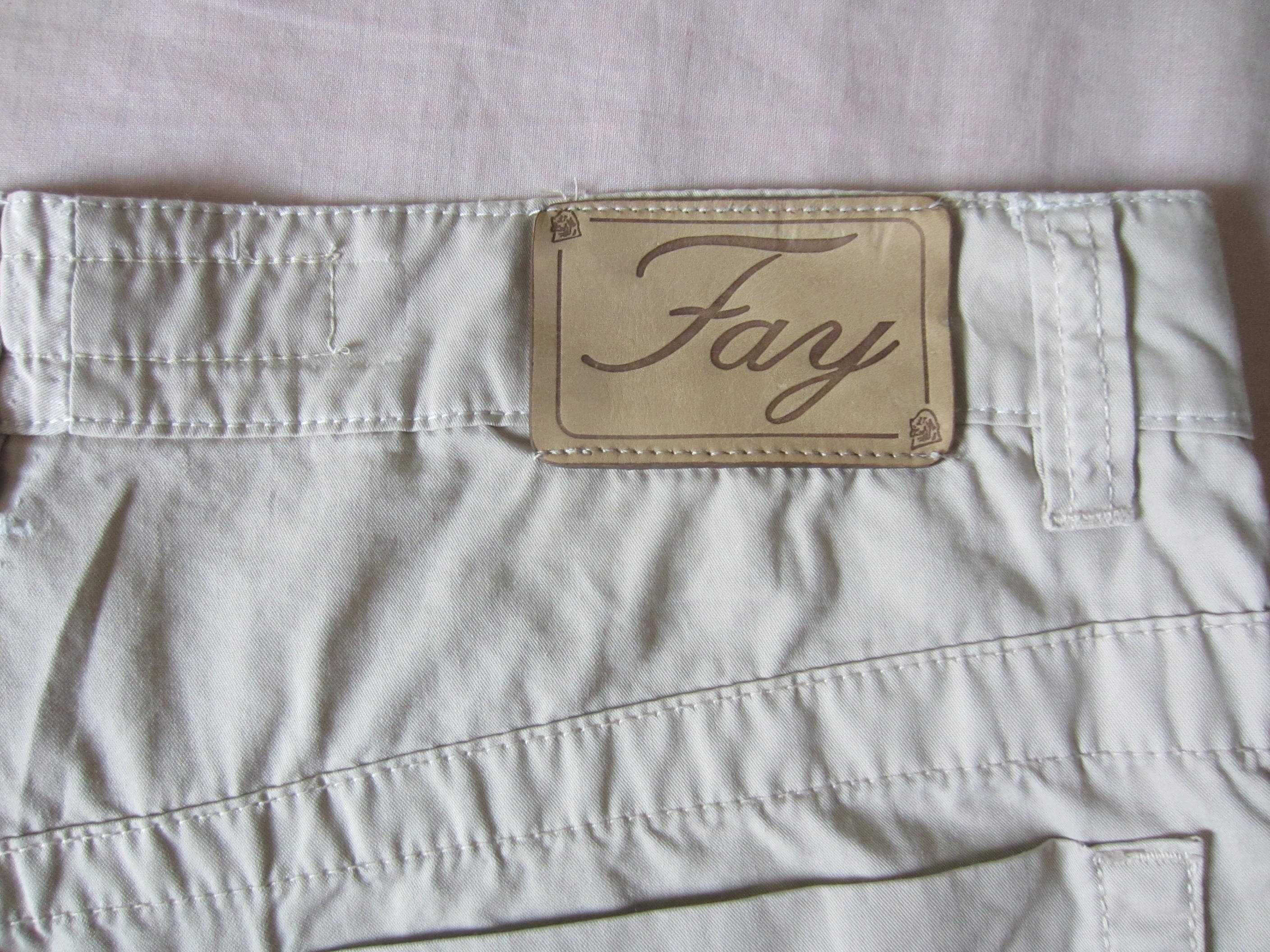 Pantalon scurt FAY, W34,Talie=90cm,ca nou, fabricat in Italia