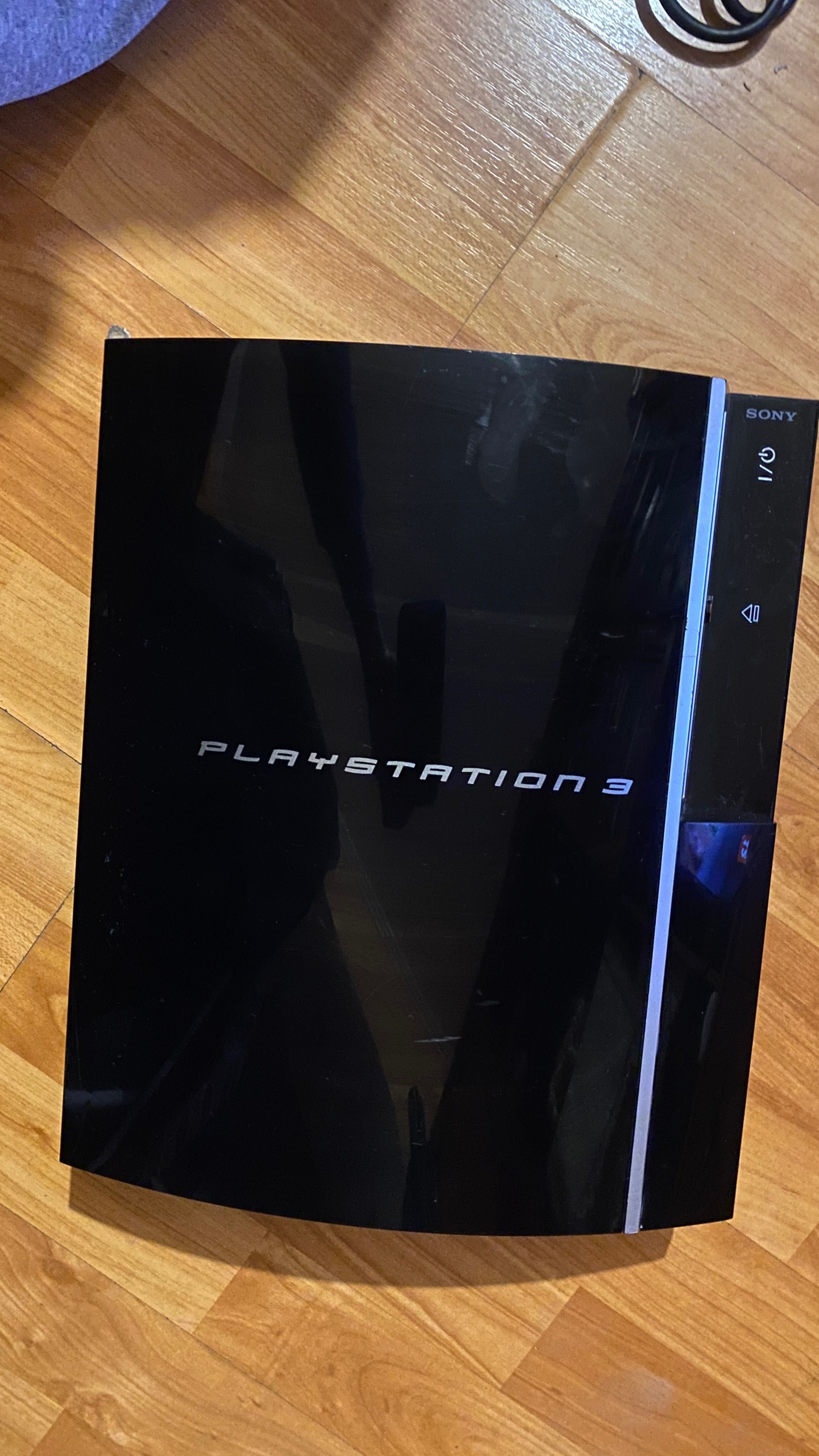 PLAYSTATION 3 с 5 игри и със неработещ един контрол ‘’L3 Left 3,,