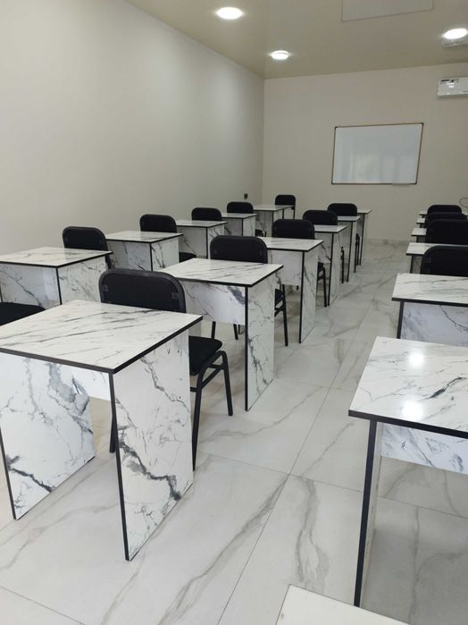 O‘quv markazi uchun yangi parta, stul, doska va ofis to'liq sotuvda