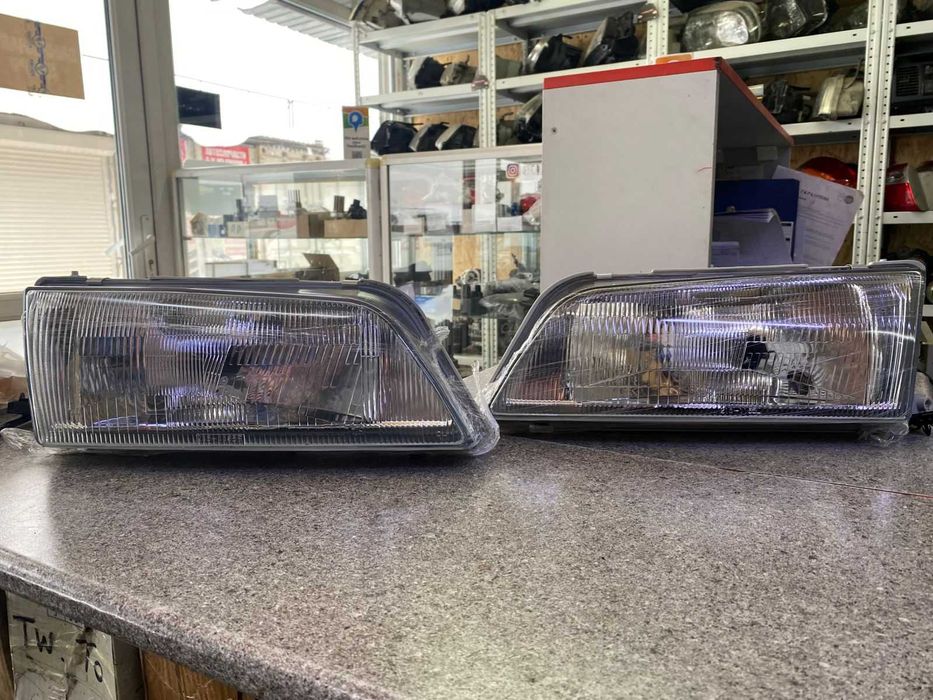 Фары NIssan Maxima A32 Новые. Цена за 1шт