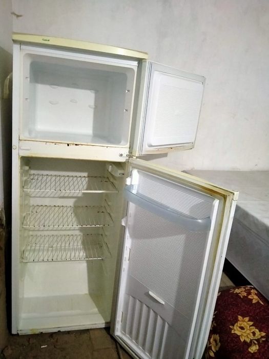 Холодильник жақсы мұздатады