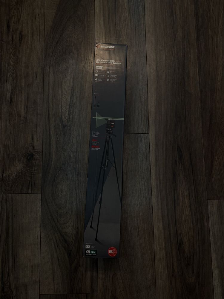 Лазерен нивелир PARKSIDE 4V Cordless Cross Line Laser с триножник