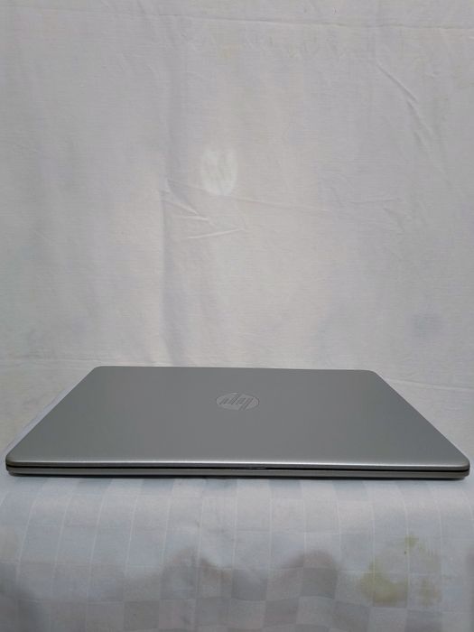 Като НОВ! HP 15s (Core i3-11th Gen) - 8GB RAM / 512GB SSD / С ГАРАНЦИЯ