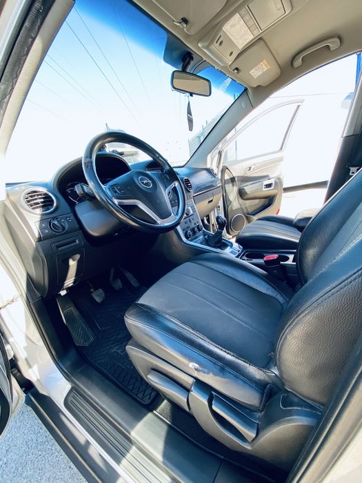 Spre vanzare Opel Antara 4x4 2.2