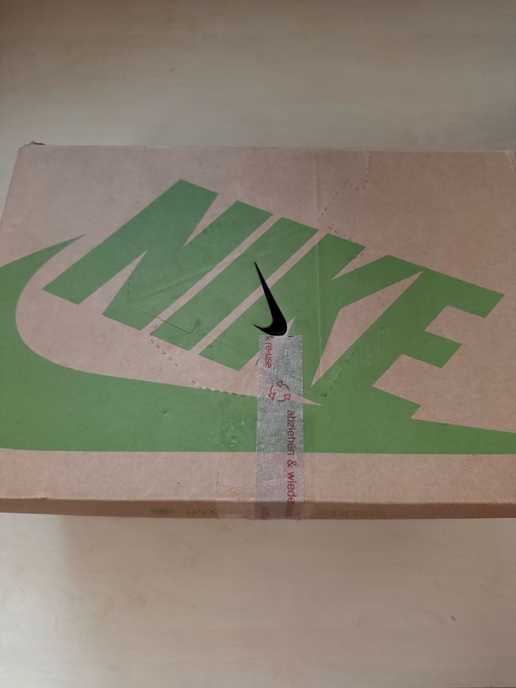 !НОВО! Обувки:Nike(44номер) цвят:Пастелено зелено