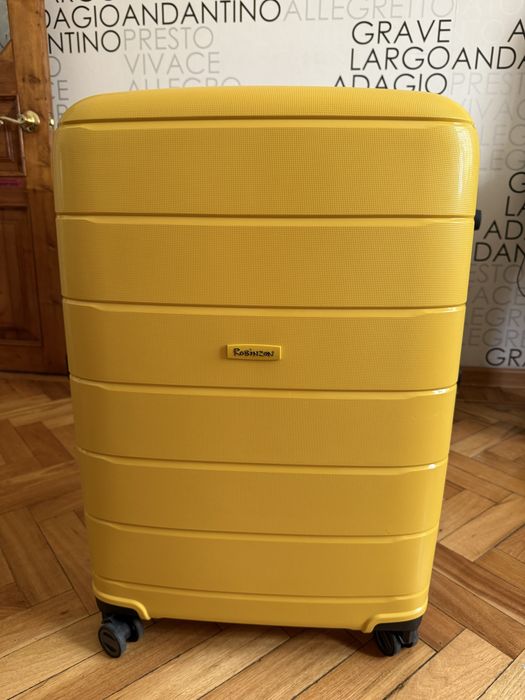Продам чемодан большой 28’’