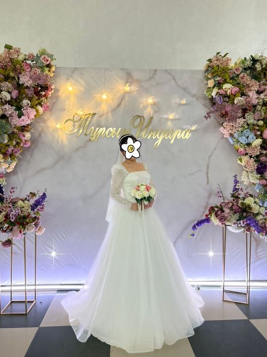 Свадебное платье