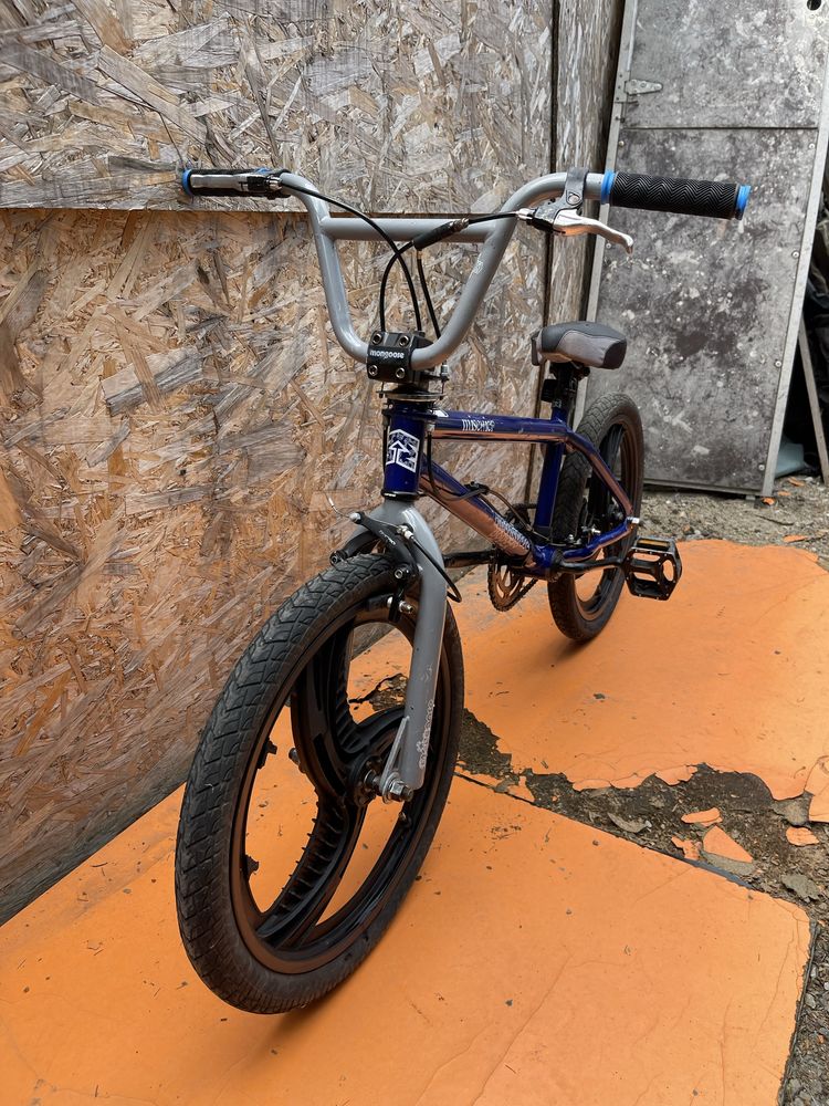 Bicicleta mongoose  roti 20”
