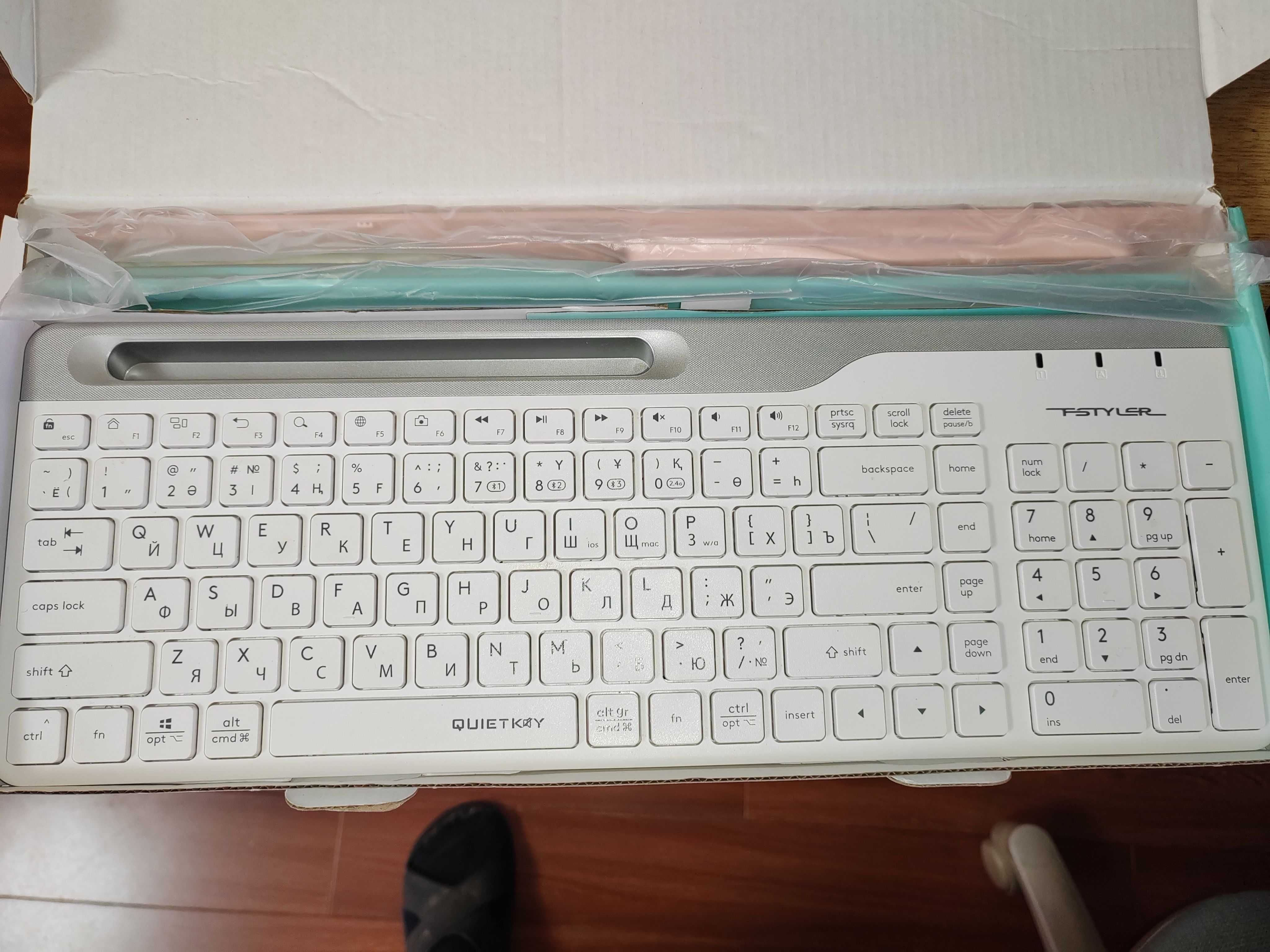 Клавиатура беспроводная A4Tech Fstyler FBK25