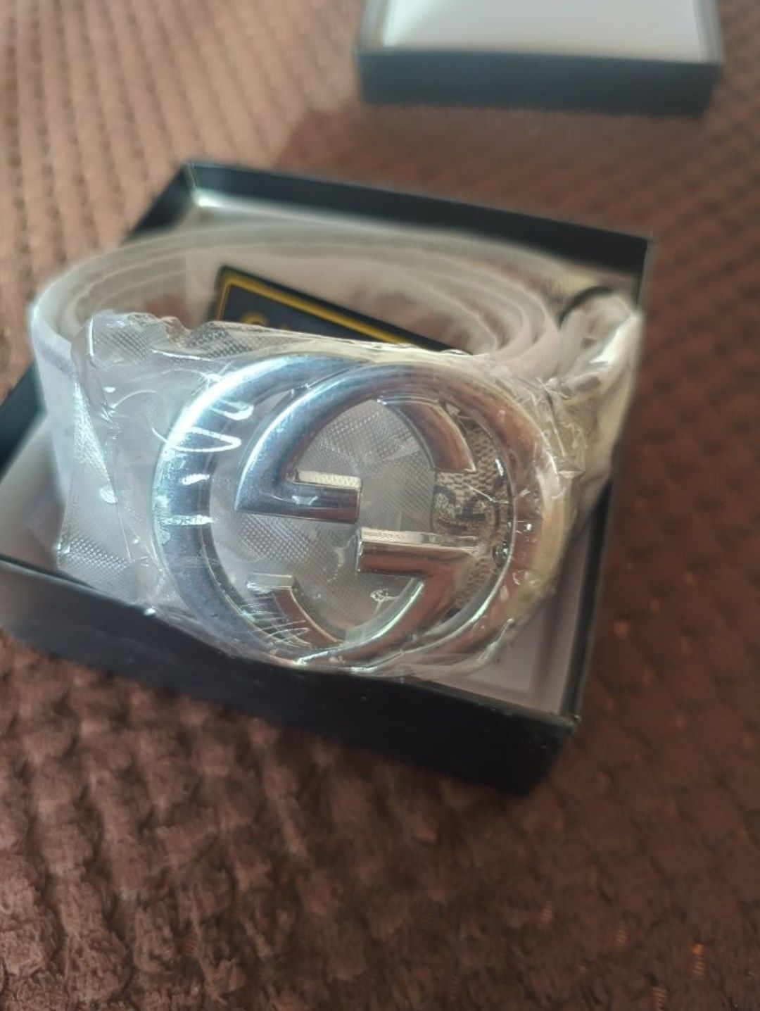 Кожен колан на Gucci
