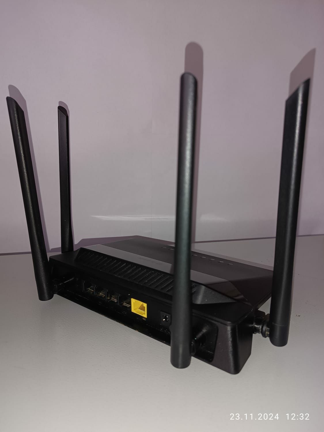 Роутер D-link 842 2,4/5,0 гГц порты гигабитные