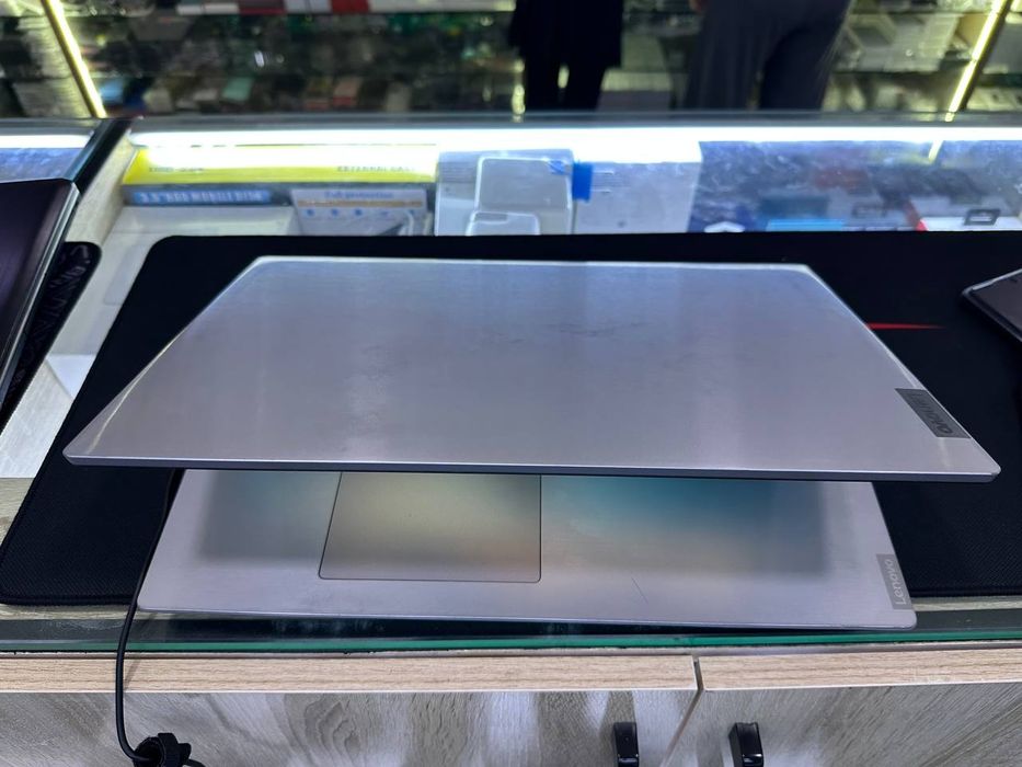 Notebook sotiladi Lenovo Ideapad L3