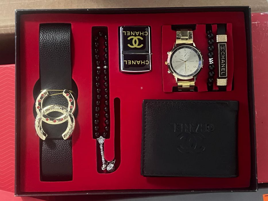 Vand seturi frumoase