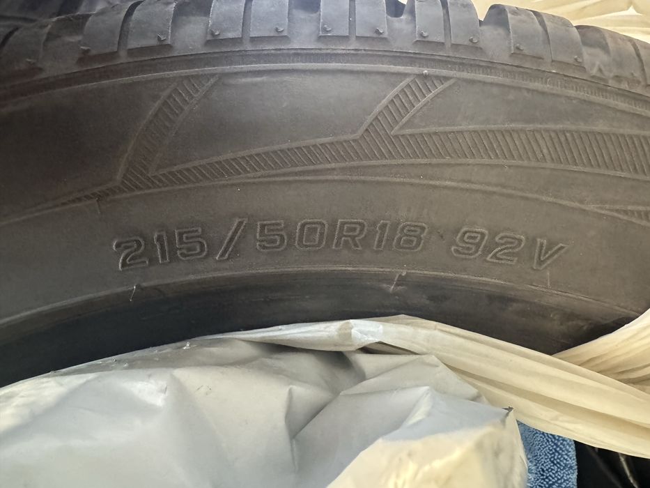 Anvelope Falken de Iarna 215/50/R18