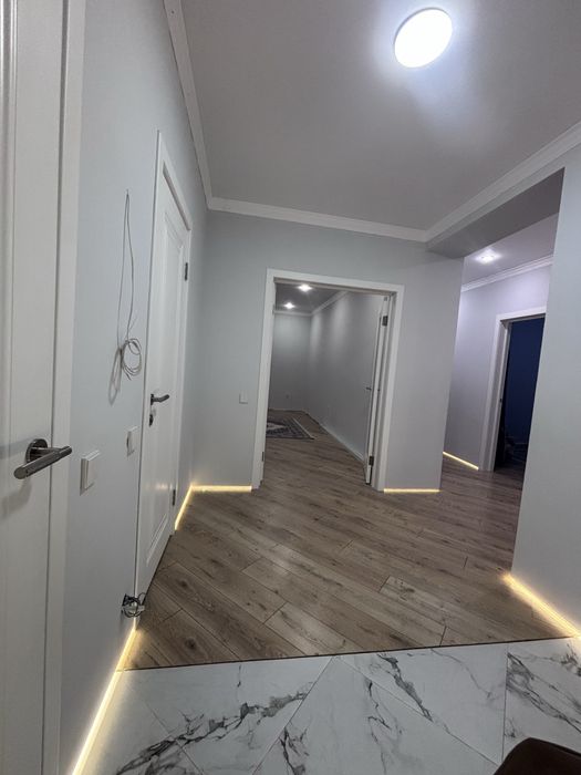 Продам 3х комнатную в свежем доме