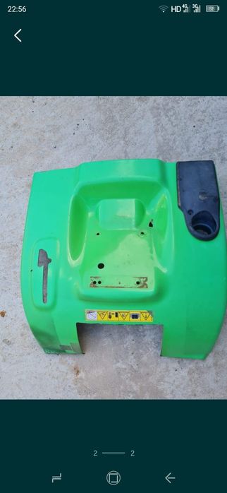 Carcasa spate de plastic dur pentru tractoras de tuns gazon
Cu suport