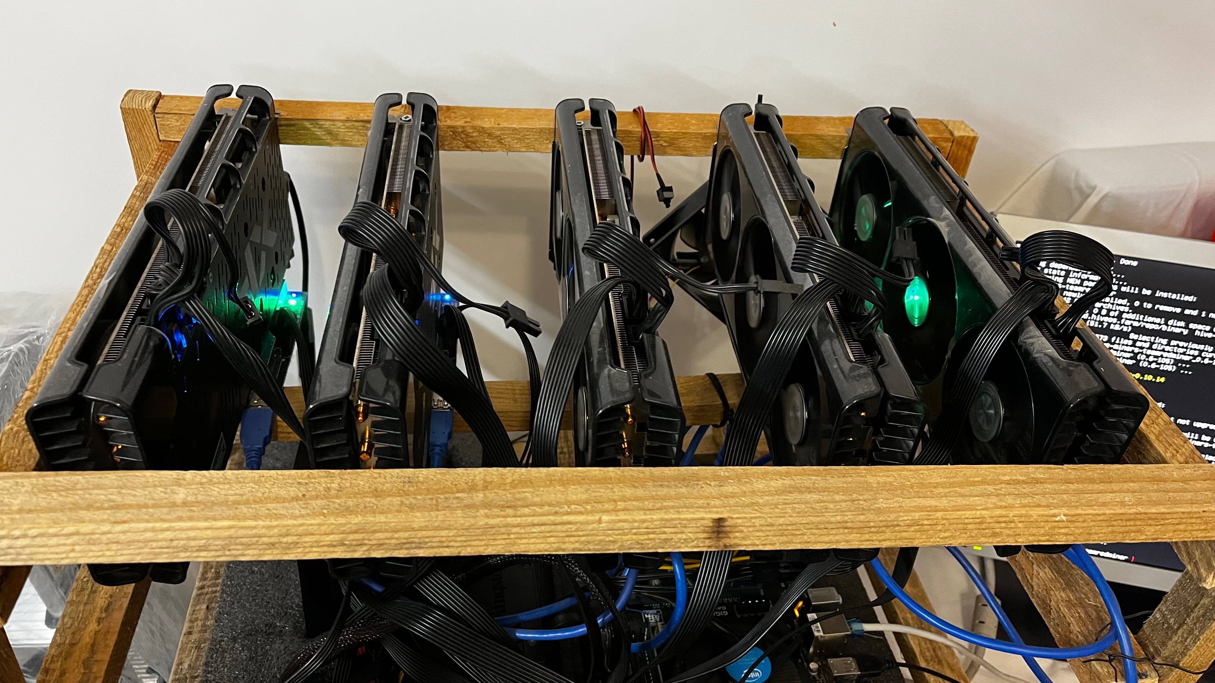 XFX AMD Radeon™ RX 5700 XT 8GB THICC III Ultra майнинг риг/mining rig