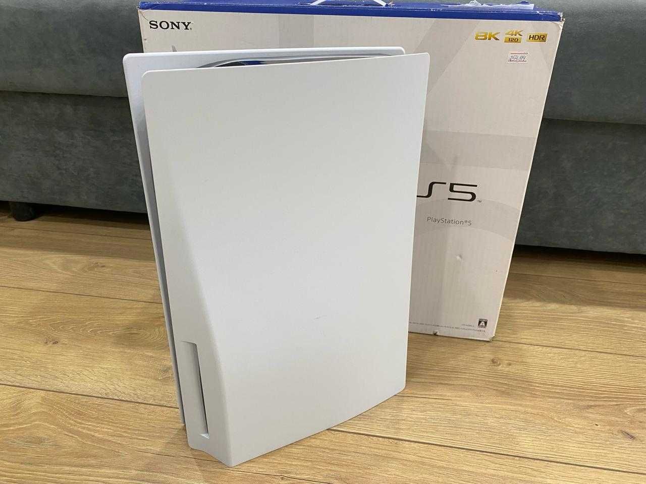 PS5+2 Геймпада+Около 50 Игр