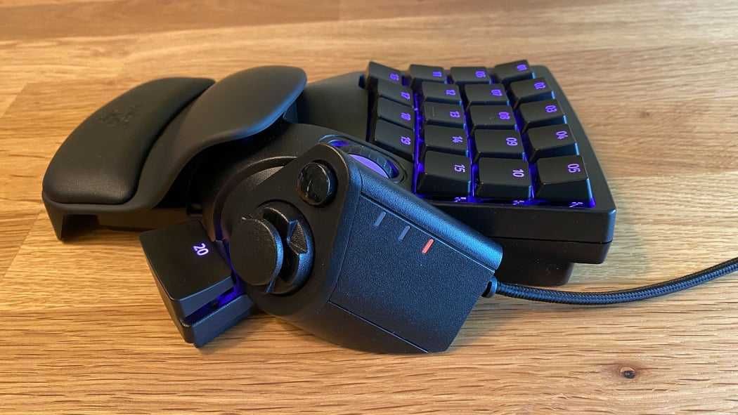 Продам Клавиатура Razer Tartarus Pro