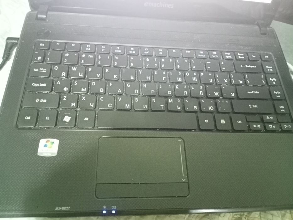 Ноутбук Emachines