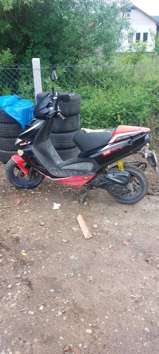 De vanzare Aprilia 2008