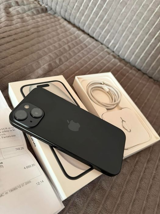 iPhone 15 Negru (Black) - orice rețea