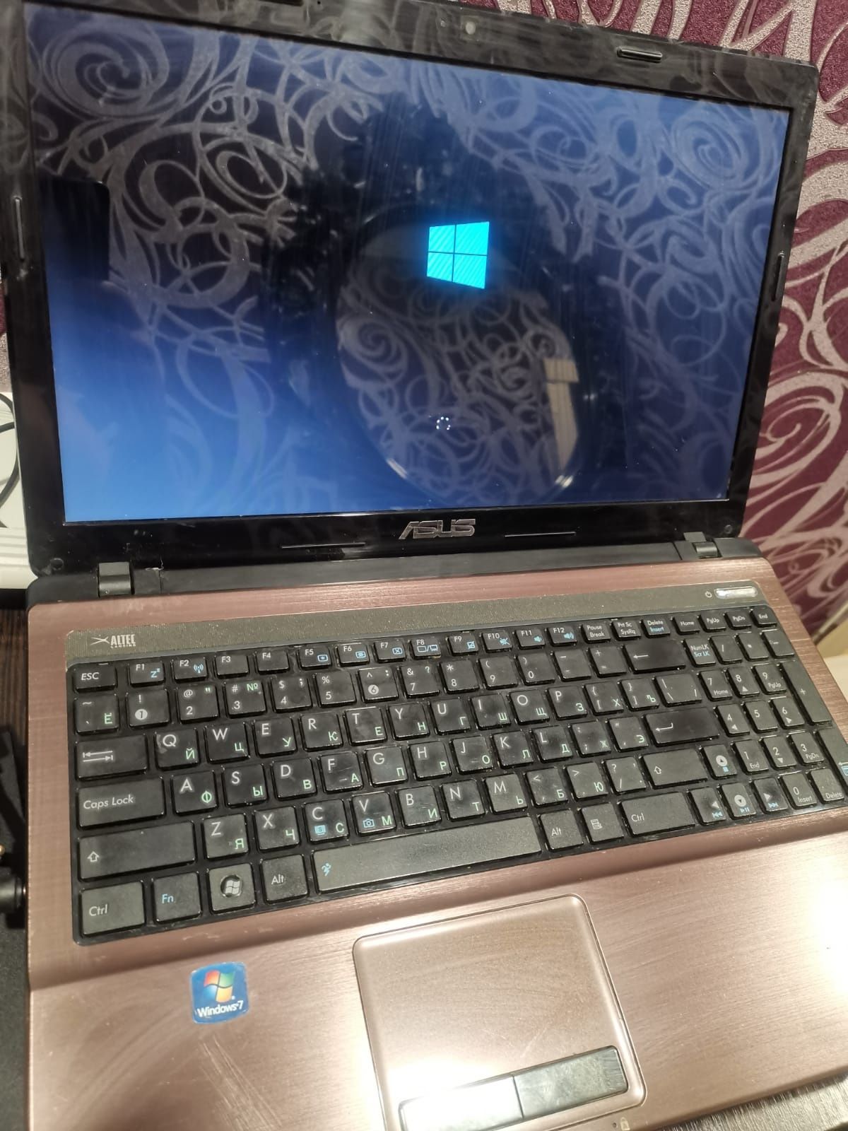 ноутбук Asus core i3