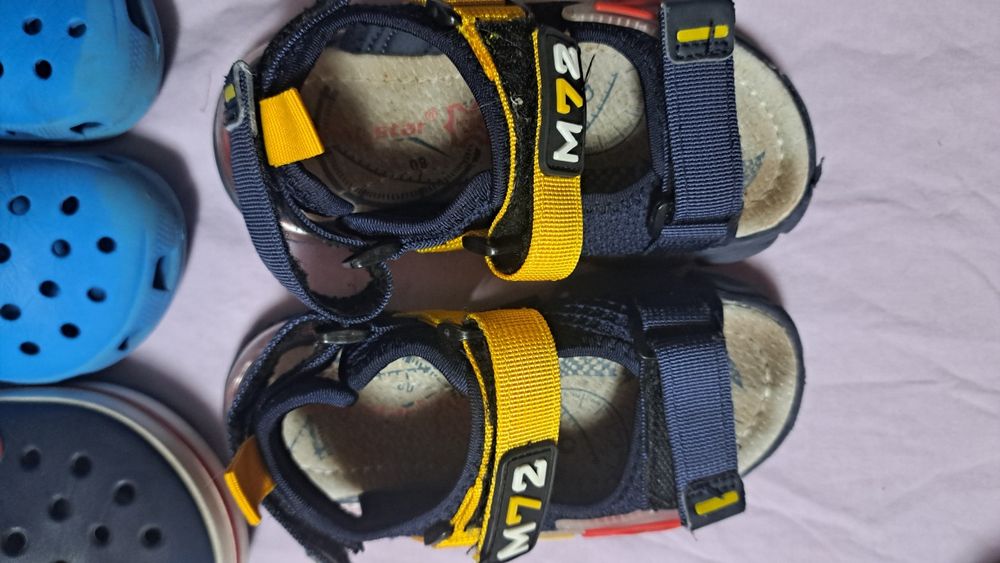 Crocs и сандали за момче