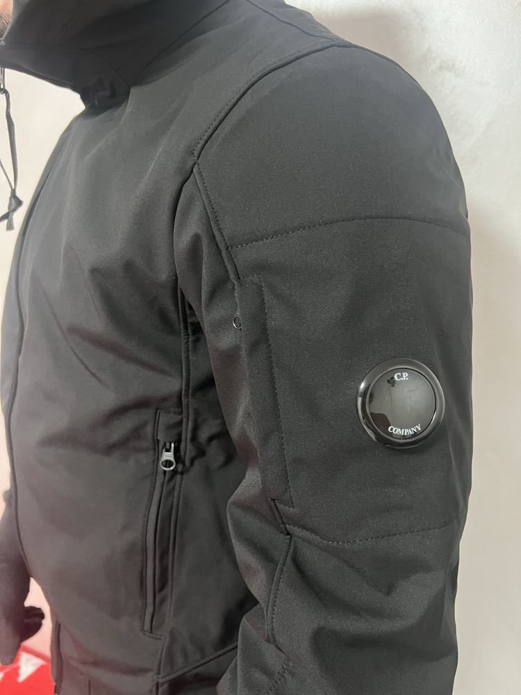 Geaca impermeabila CP Company