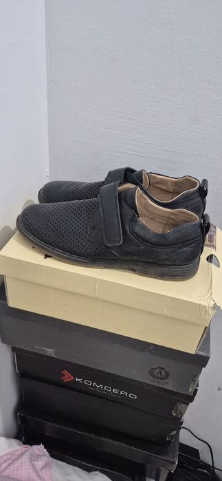 Туфли для мальчиков школьные.