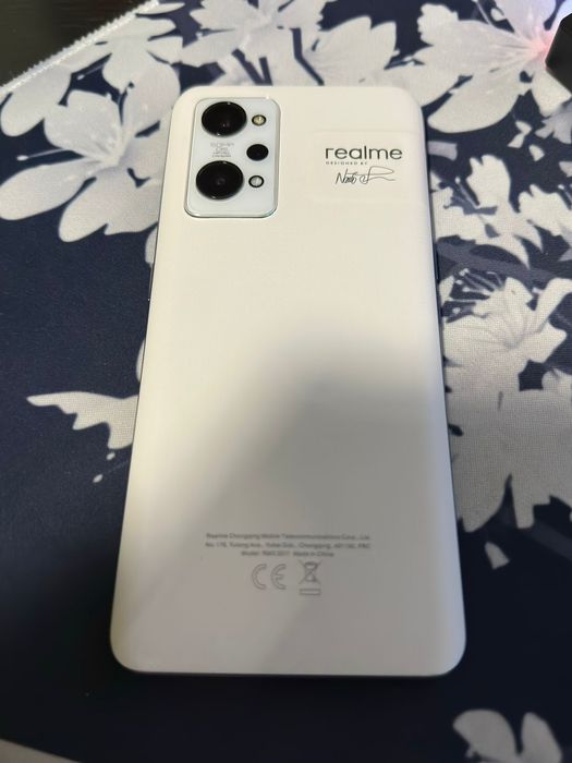 Продам Realme GT2