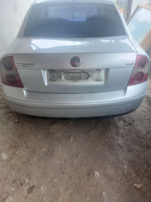 De vanzare pe piese!