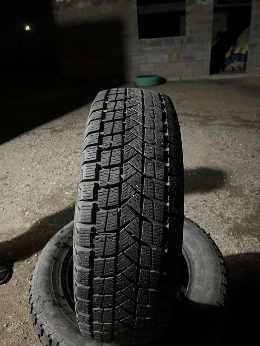 Шины комплект на 18 размер