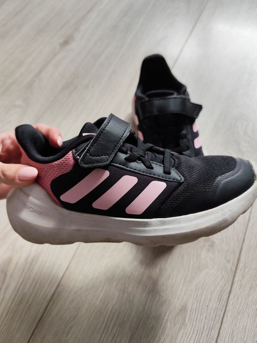 Маратонки Adidas