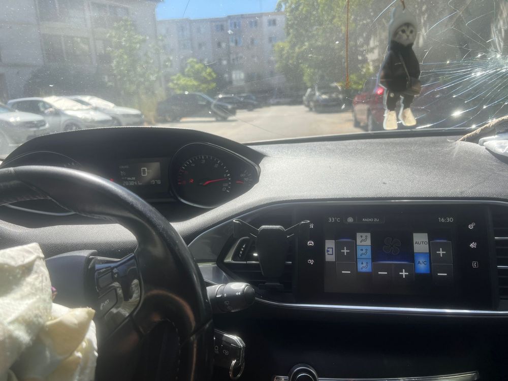 Peugeot 308 avariat 2016