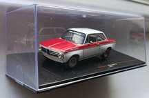 Macheta BMW Alpina 2002 tii 1972 alb/rosu - IXO Premium 1/43