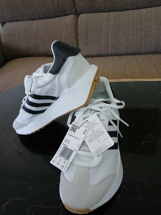 Маратонки ADIDAS 39 1/2