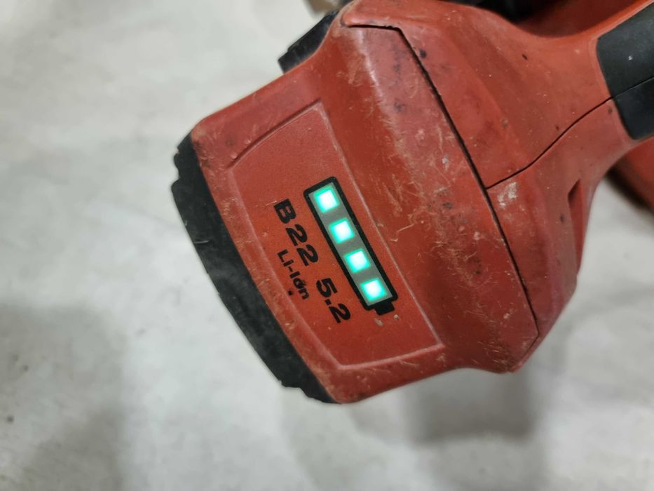 Акумулаторен ръчен циркуляр HiLTi